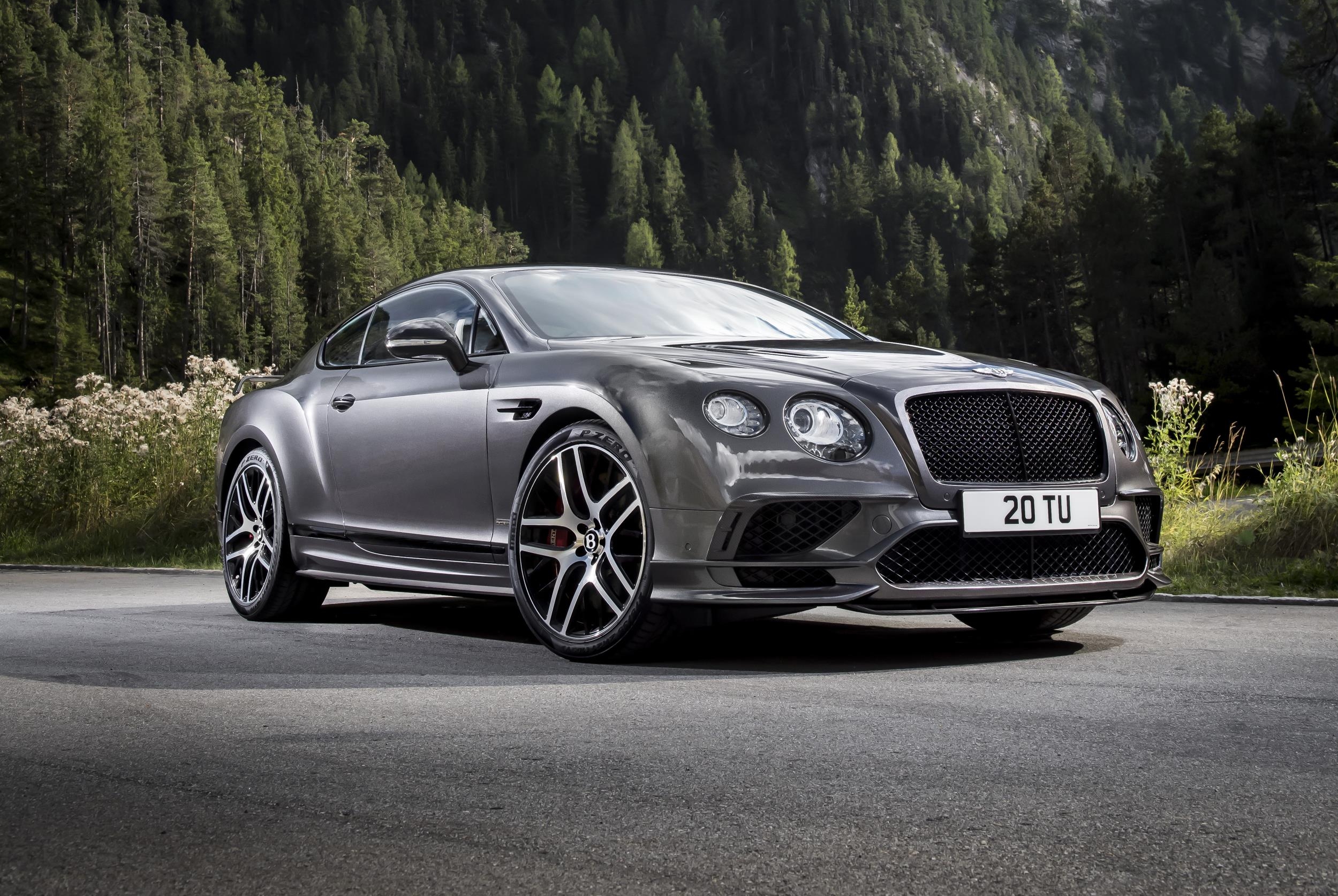 2018 Bentley Continental Supersports Coupe - Driving - Exterior Front Left