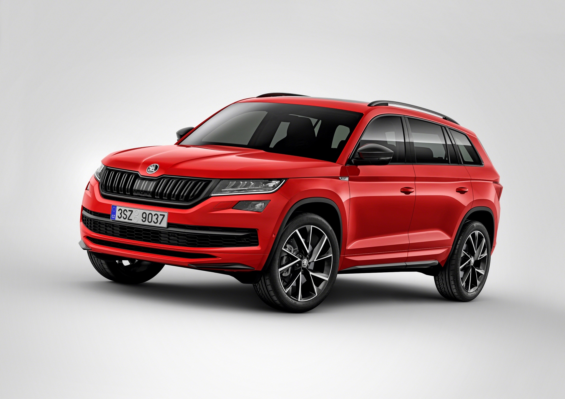 2018 SKODA KODIAQ SPORTLINE - Red Exterior - Front Side Quarter