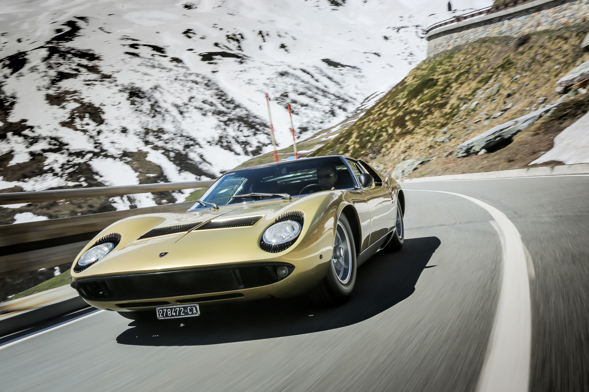 Paolo Stanzani - Lamborghini Miura - Olive Exterior - Front Quarter - Dynamic