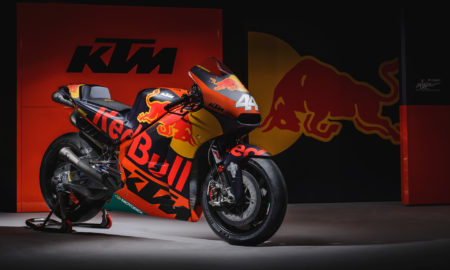 Pol Espargaro KTM RC16 2017 - On Stand