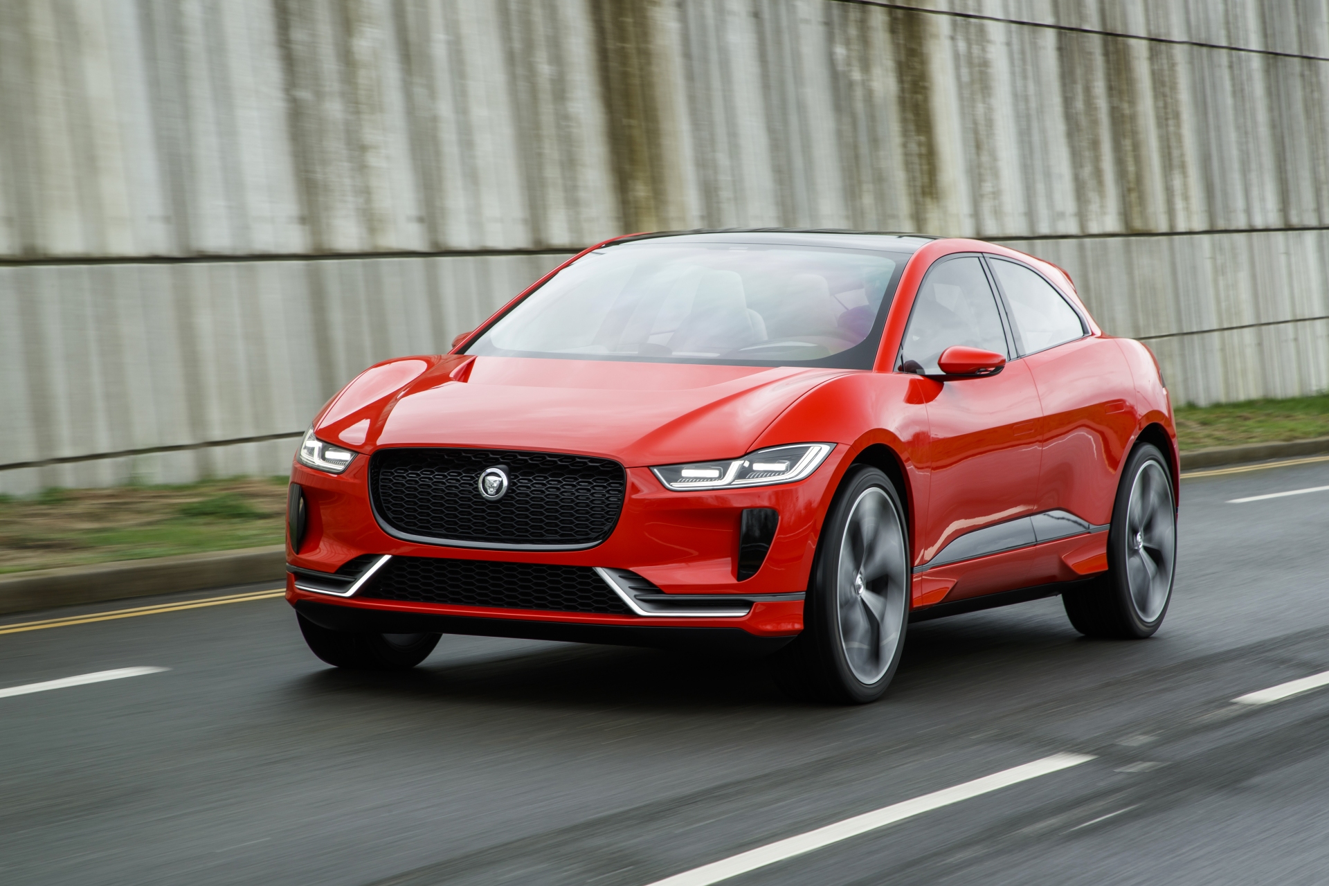 2018 Jaguar I-PACE - Red Exterior - Front Side Quarter - Dynamic