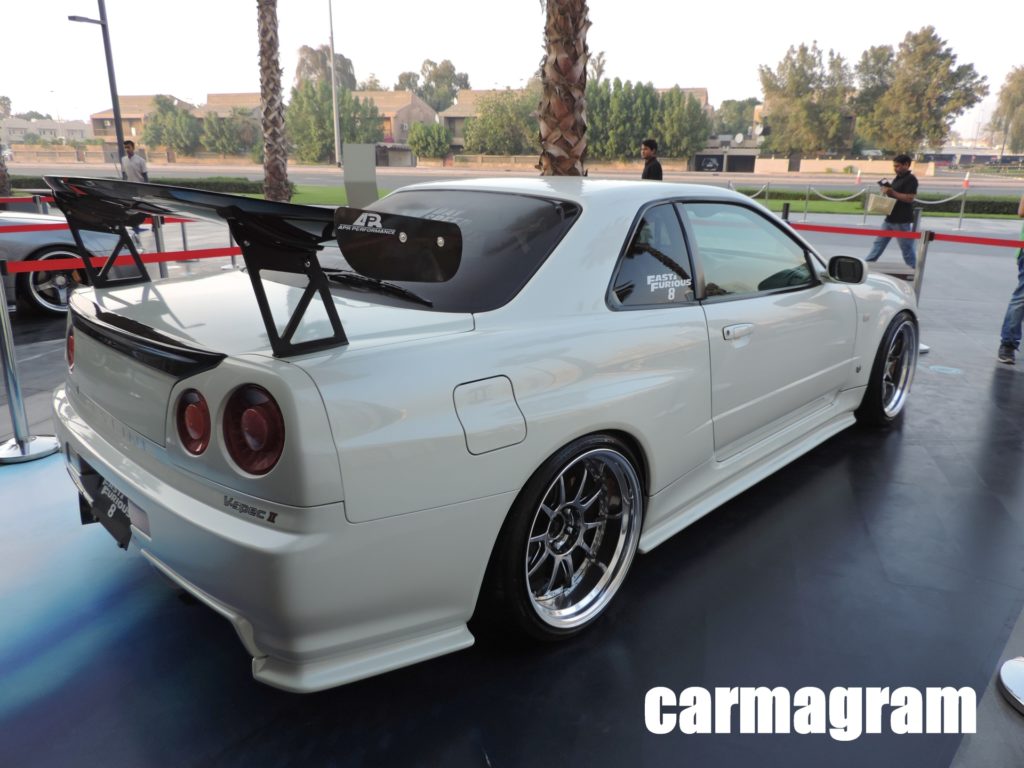 Nissan GT-R R34 - White Exterior