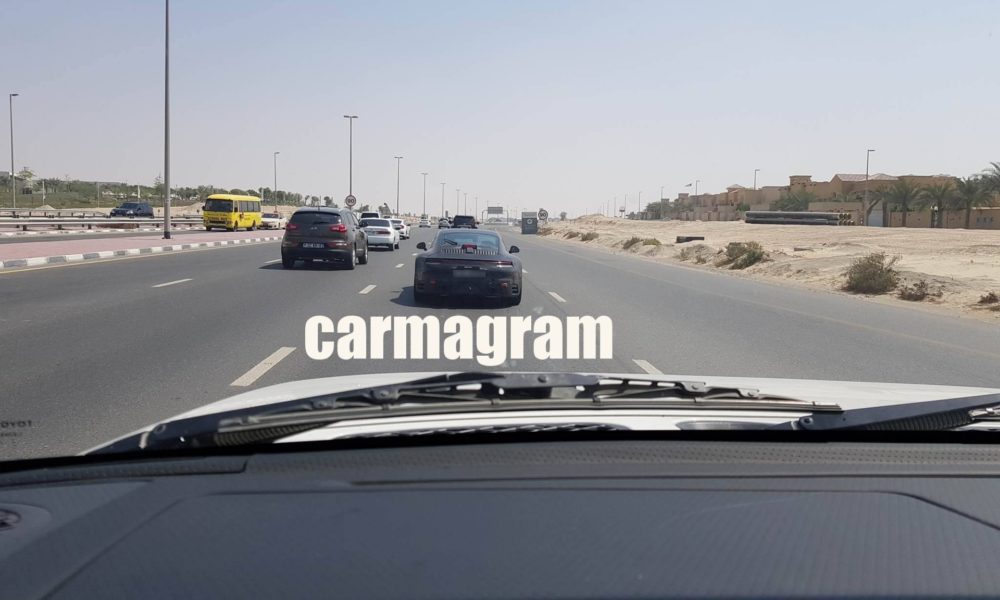 Porsche 911 spied in Dubai - 3
