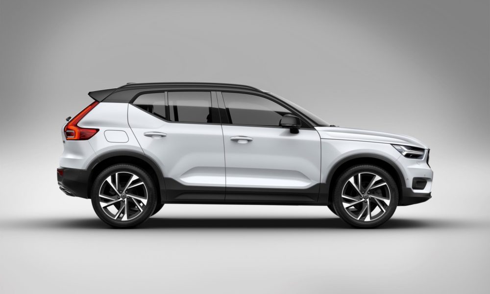 2018 Volvo XC40 - White Exterior - Side View